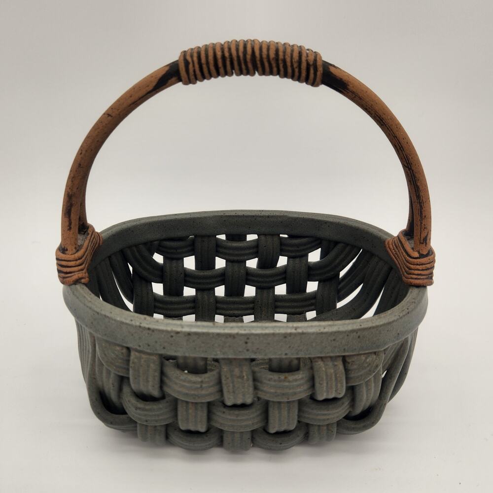 Woodsy Moss Green & Brown Ceramic Basket For Easter Bunny Flowers‎ Artist Stamp